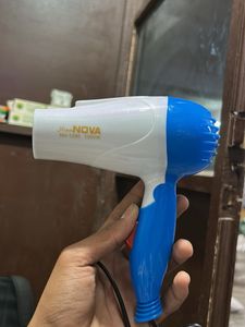 Foldable hair dryer
