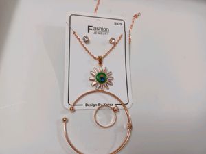 Trending Evil Eye Pendant Set