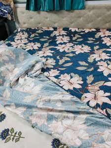 floral print bedsheet