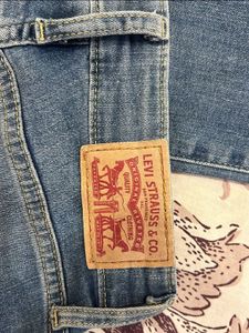 Levis High Rise Skinny Jeans(25)