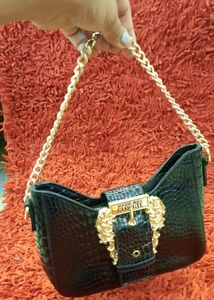 IMPORTED BLACK SLING BAG