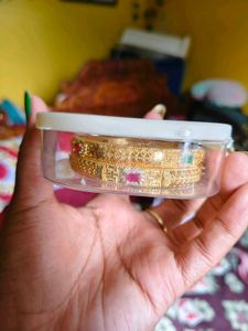 Beautiful bangles 2.4 like real gold with stone
