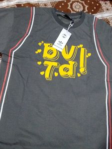 Adidas Graphic Teebhaiya 22 tshirt or 5 jeans hai