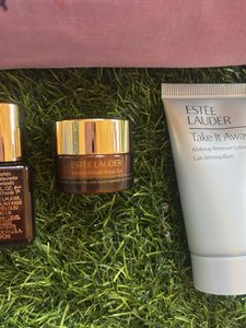 Estee Lauder Set &amp; Bag