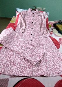 Brand New Long Marbel Effect Pink Co-ard Set
