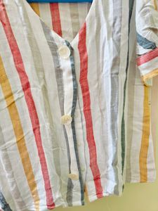 White Stripped Top With Short Sleeves