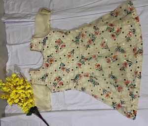Floral Embroidered Kurta Set