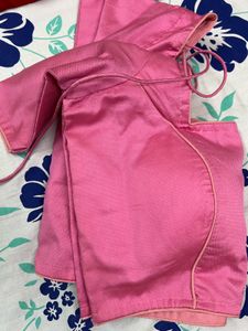 Cream And Pink Saree With Blouse
