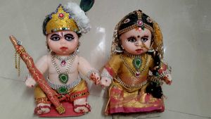 Krishna Radha Golu Dolls