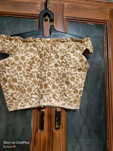 🇳🇿💫🔥 New Elegant Embroidered Blouse