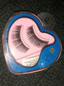 False Eyelashes with Glue