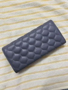 Stylish Gray Quilted Wallet