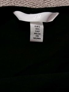 H&amp;M WOMEN&#39;S BLACK TOP