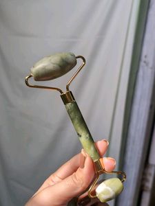 Face Roller And Gua Sha