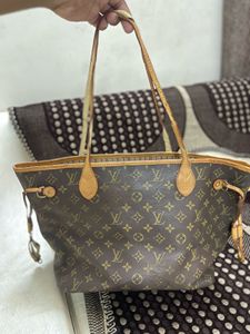 Louis Vuitton Neverfull MM Monogram Tote Bag