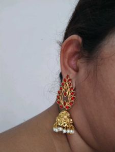 Leaf Pattern Jhumkas