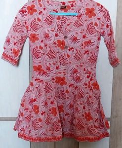 Women Short Kurta On Jeans