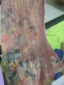 Its A Pakistani Kurti Set With Bottom
