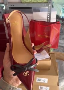 Valentino Elegant Womens Wine Heels