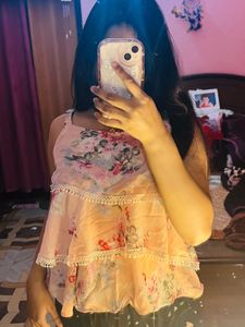 Pinteresty Floral Top🩷🎀