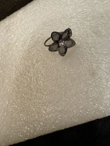 Flower Mesh Ring with Rhinestone