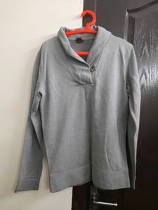 Very Good Quality Sweatshirt