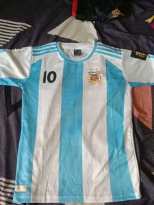 Argentina Jersey #10 size 16 age 8 to 1