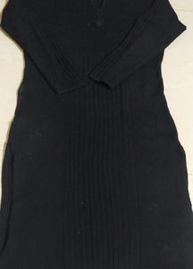 Ladies Black Colour Woolen Kurti
