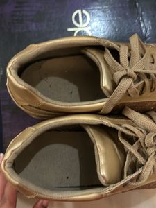 Gold Tresmode Sneakers Partywear