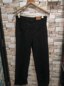 Black Straight-fit Jeans