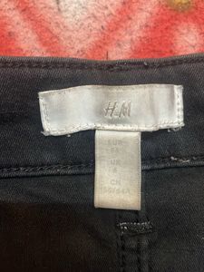 H&amp;M Skinny Fit Jeans Size Euro-34 Ind-28