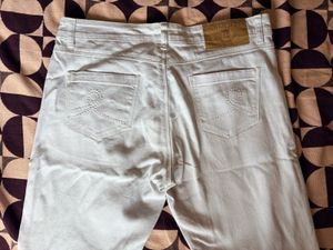 Cherokee Off-White Regular Waist Jeans