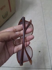 Very Nice Glasses ,no Scratches, Brown Shade