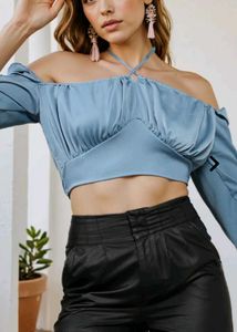 Neck - cold  Shoulder sleeves fitted Crop Top
