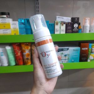 Professional O3+ Vitamin C Facewash