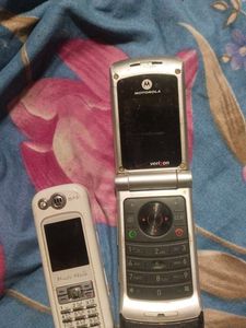 Vintage Motorola &amp; Sony Ericsson Phones