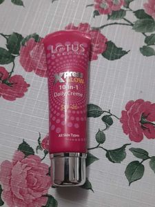 Lotus Daily Cream