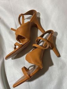 Mustard High Heel - Size 37 (uk4)