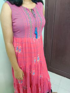 pink kurta with blue detailing