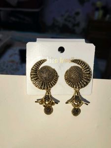 Jhumkas