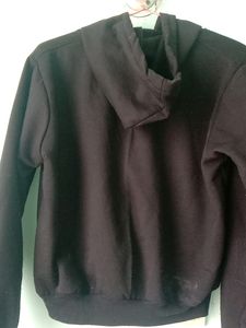 Black Crop Hoddie