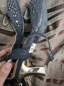 Heals On Sale