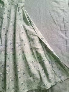 Women Floral Print dress Size Fit Xs - S
