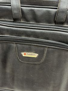 Black Leather Shoulder Bag 💼