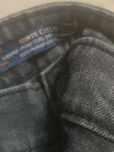 Stylish charcoal Denim Jeans