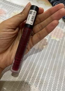 Essence Matte Lipstick 💄(Canada)