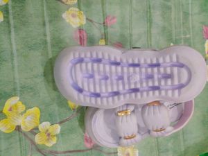 very nice drendy foot wear