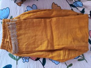 Selling Chanderi Set