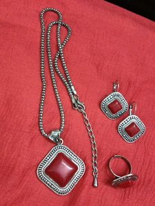 Red Stone Jewelry Set