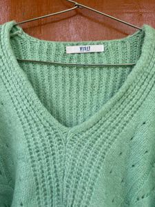 Sale!!  Korean V Neck Cropped Sweater